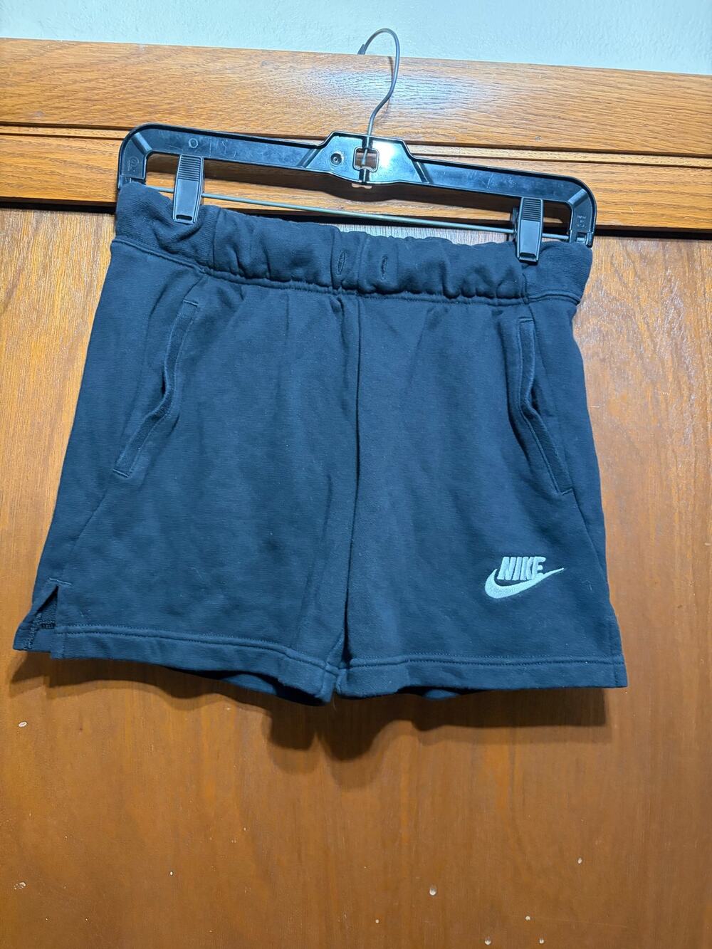 Nike Sportswear Women's Fleece Shorts Black Large L Swoosh Athletic Lounge